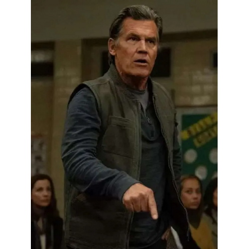 Josh Brolin Weapons 2025 Green Vest